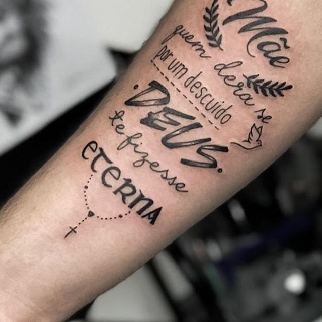 Featured image of post Tatuagem Com Frases Masculina Os homens preferem tra os mais marcantes quando se trata das tatuagens maori